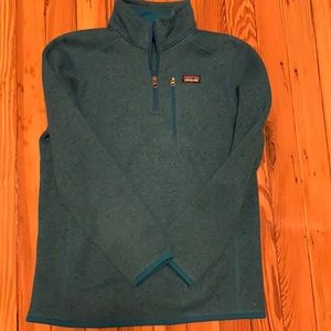 Patagonia unisex pullover 1/4 zip fleece “Better Sweater.” Like new. Size 14.